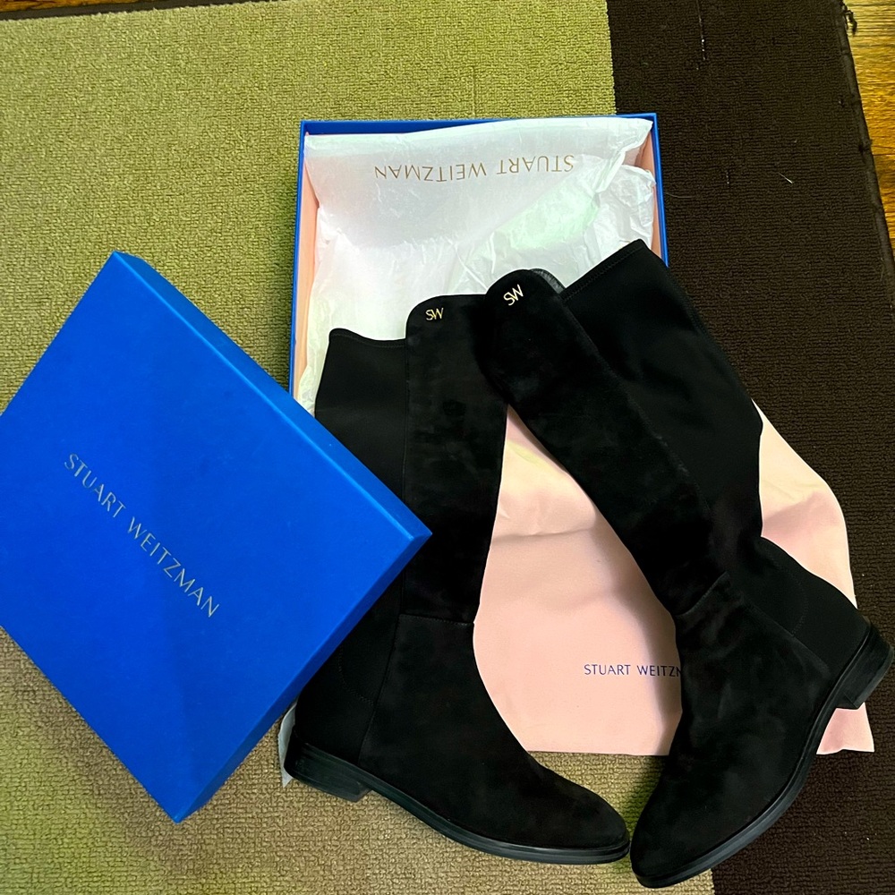 Stuart weitzman pull on suede boots